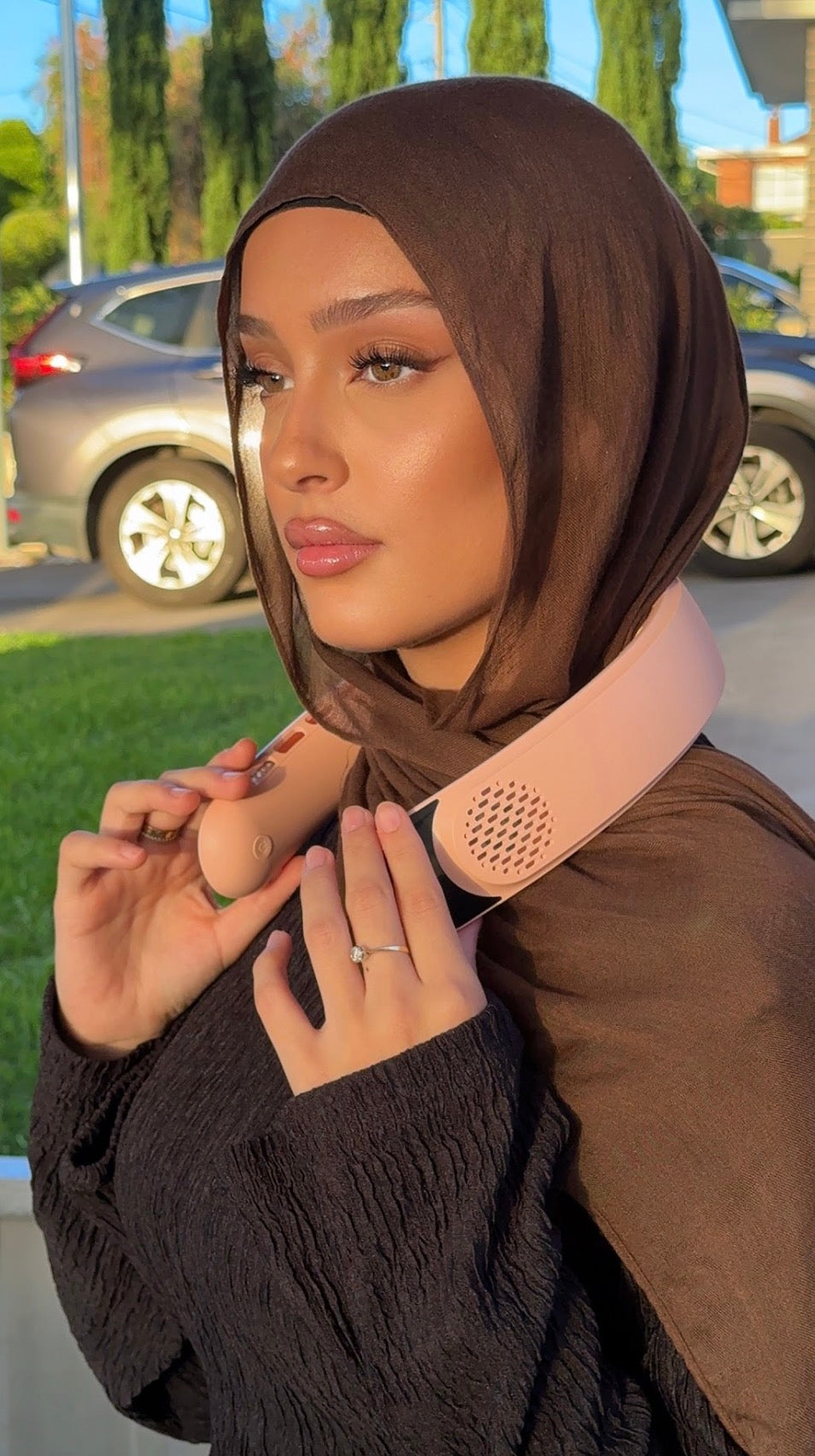 Baroudi Neck Fan